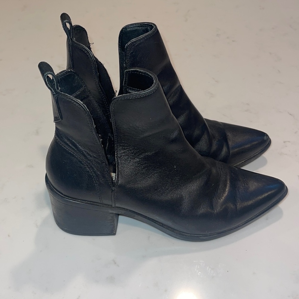 Womens Steve Madden boots